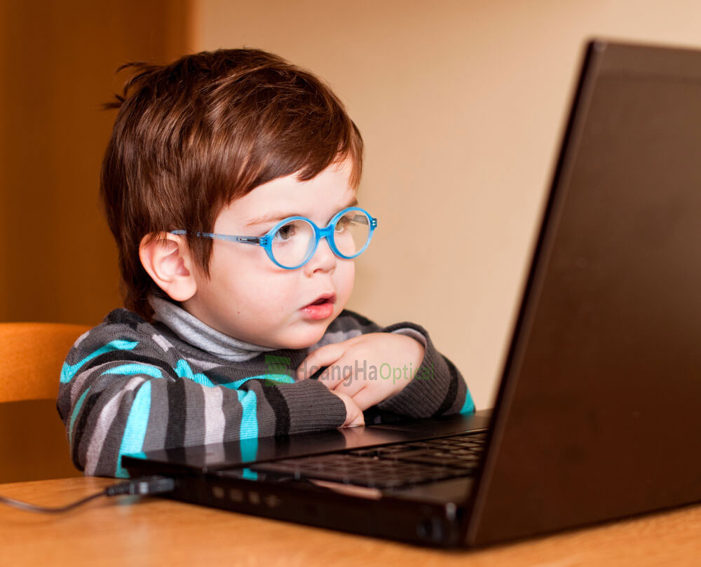child computer glasses