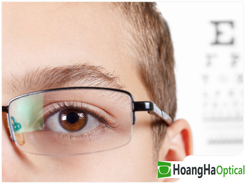 4946 1621232564 high index lenses eyeglasses up close eye exam doctor