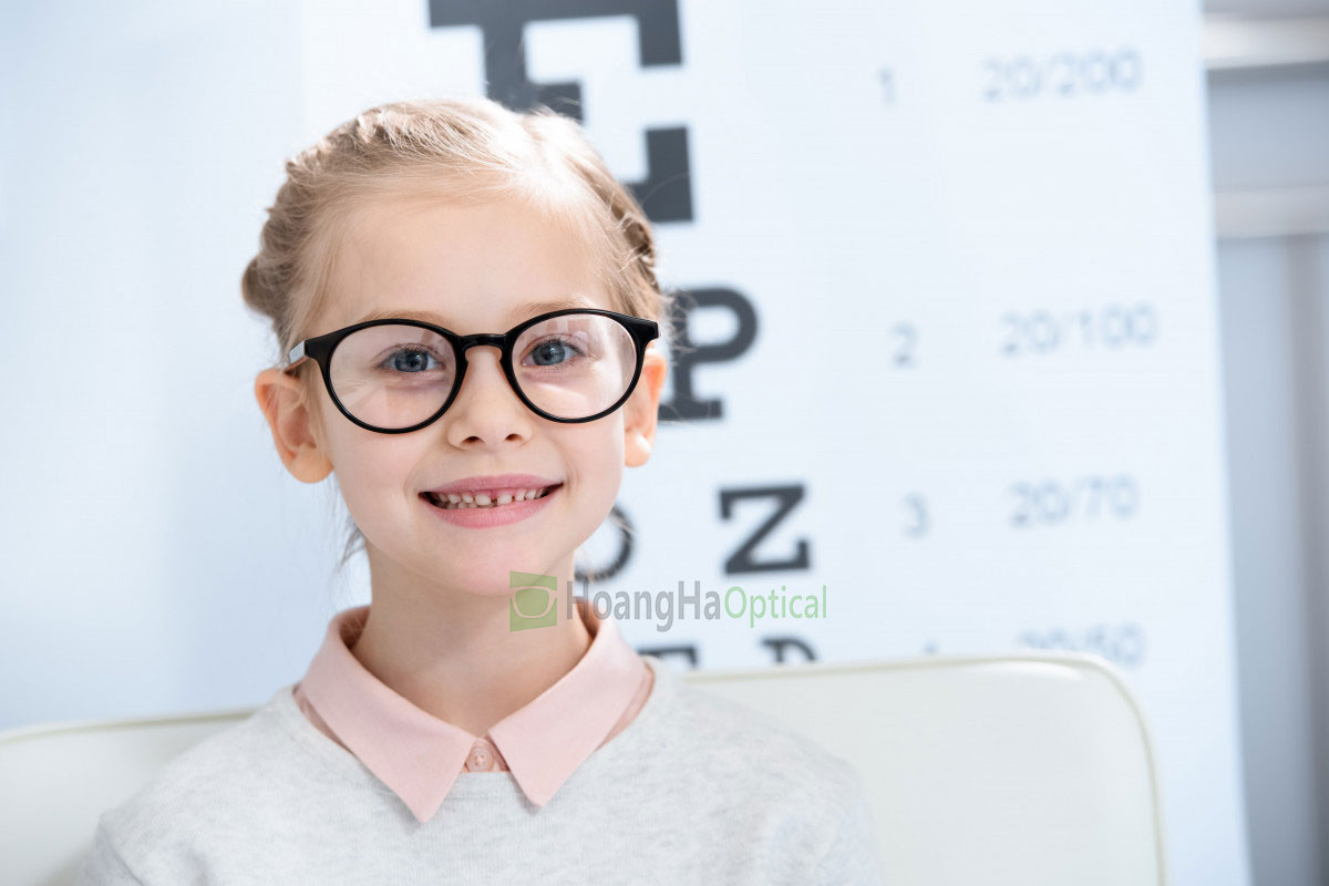 kid with glasses for myopia