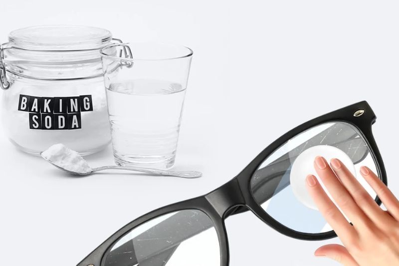 Mắt kính bị xước có sửa được không? Hay phải thay kính mới? 2 Mắt kính bị xước